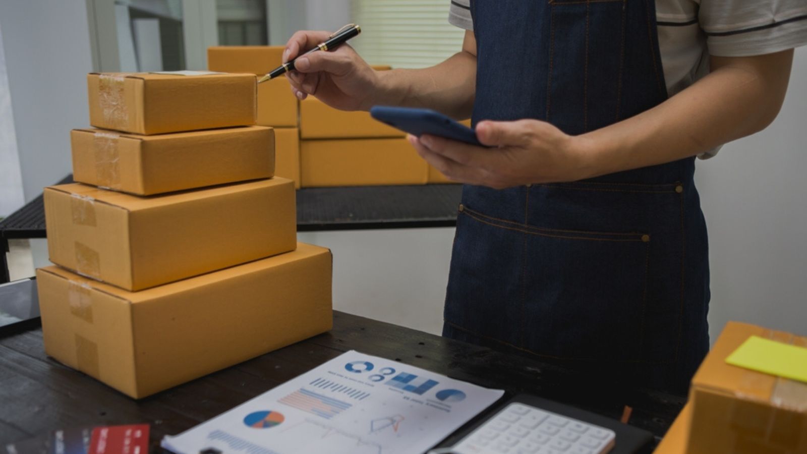 kitting and packaging process for ecommerce fulfillment